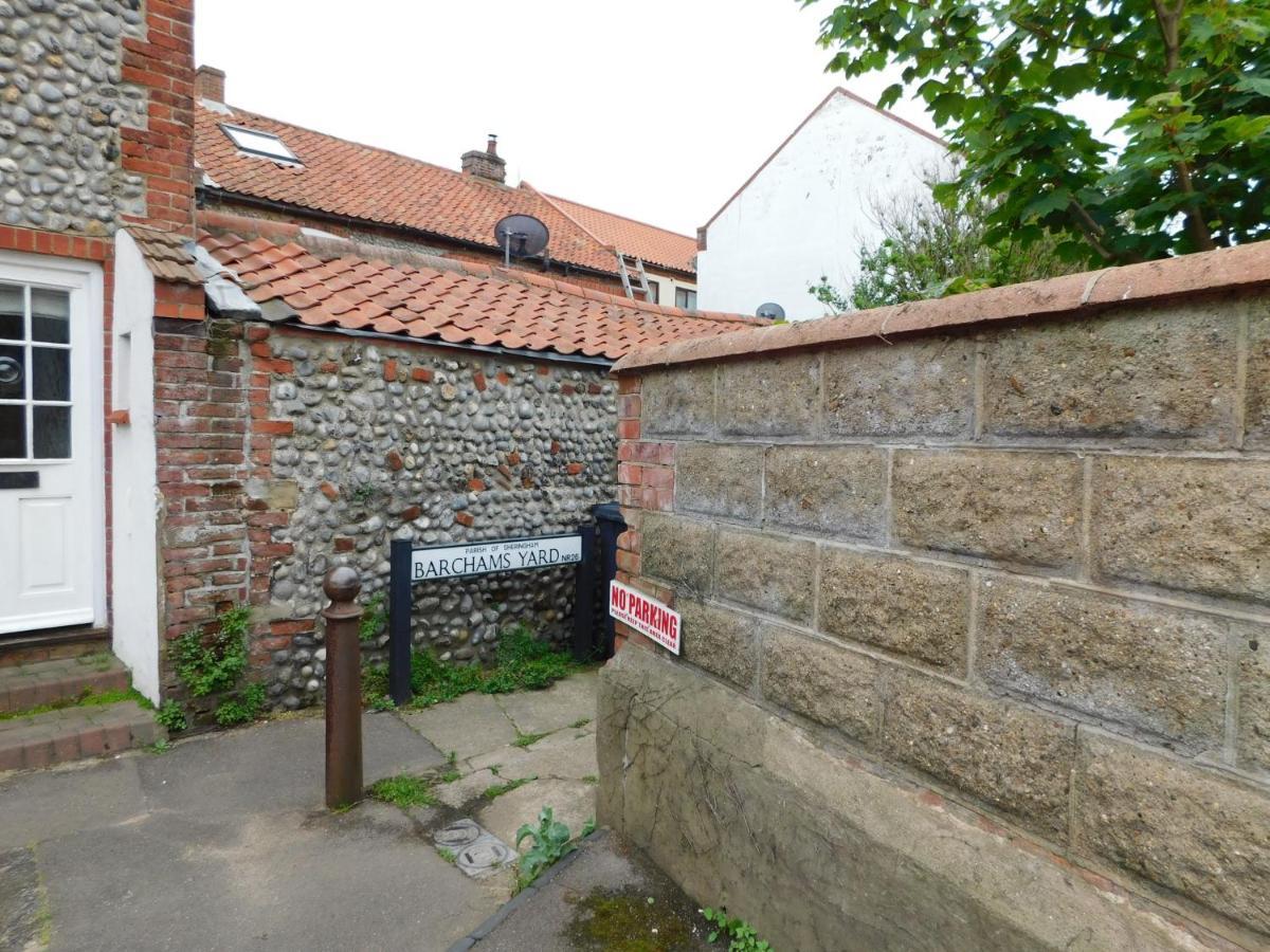 Salty Towers Vila Sheringham Exterior foto