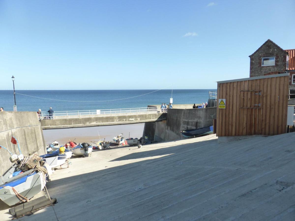 Salty Towers Vila Sheringham Exterior foto
